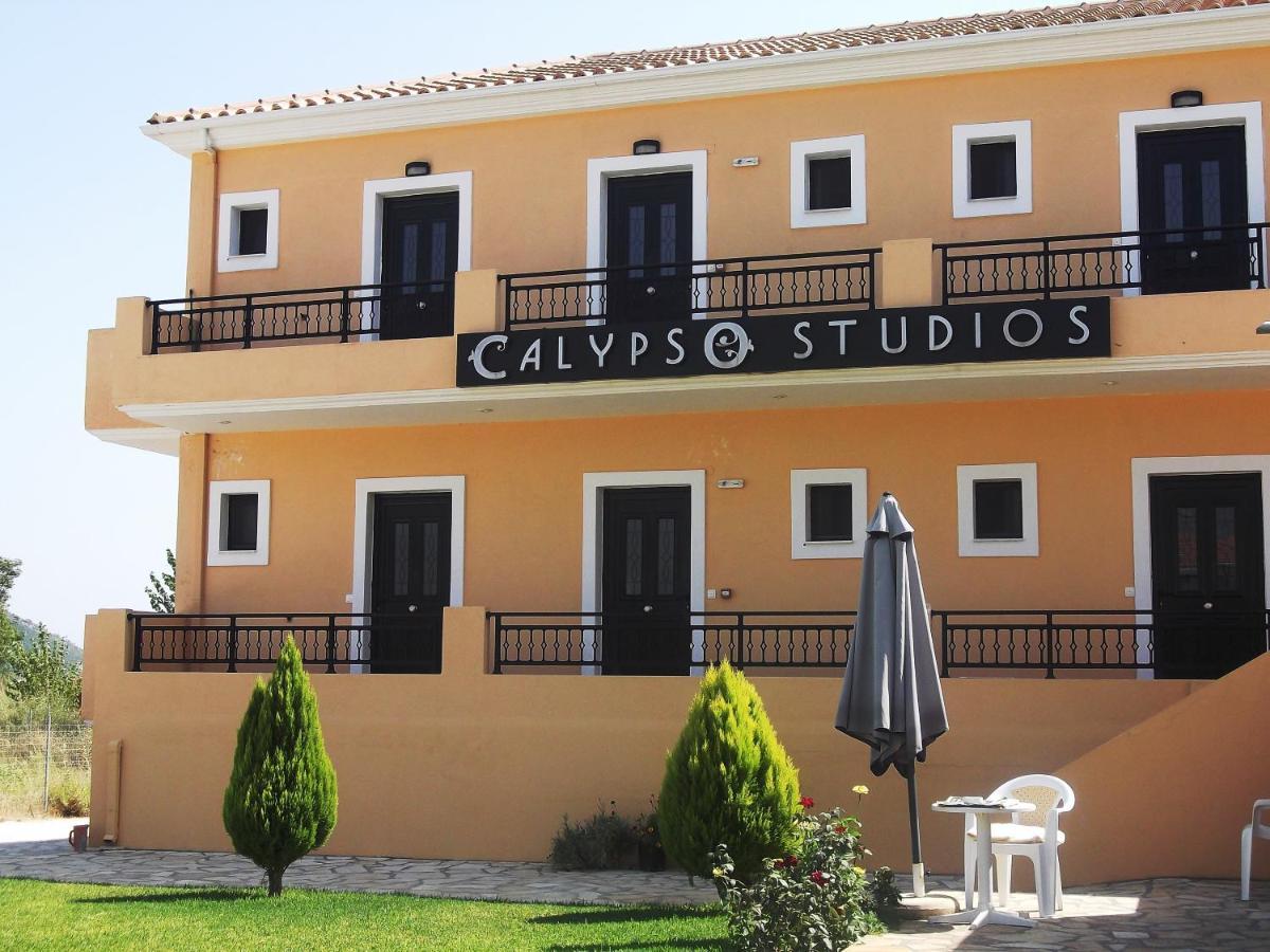 Calypso Luxury Studios Vasilikí Exterior foto