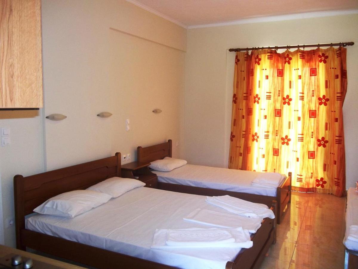 Calypso Luxury Studios Vasilikí Cameră foto