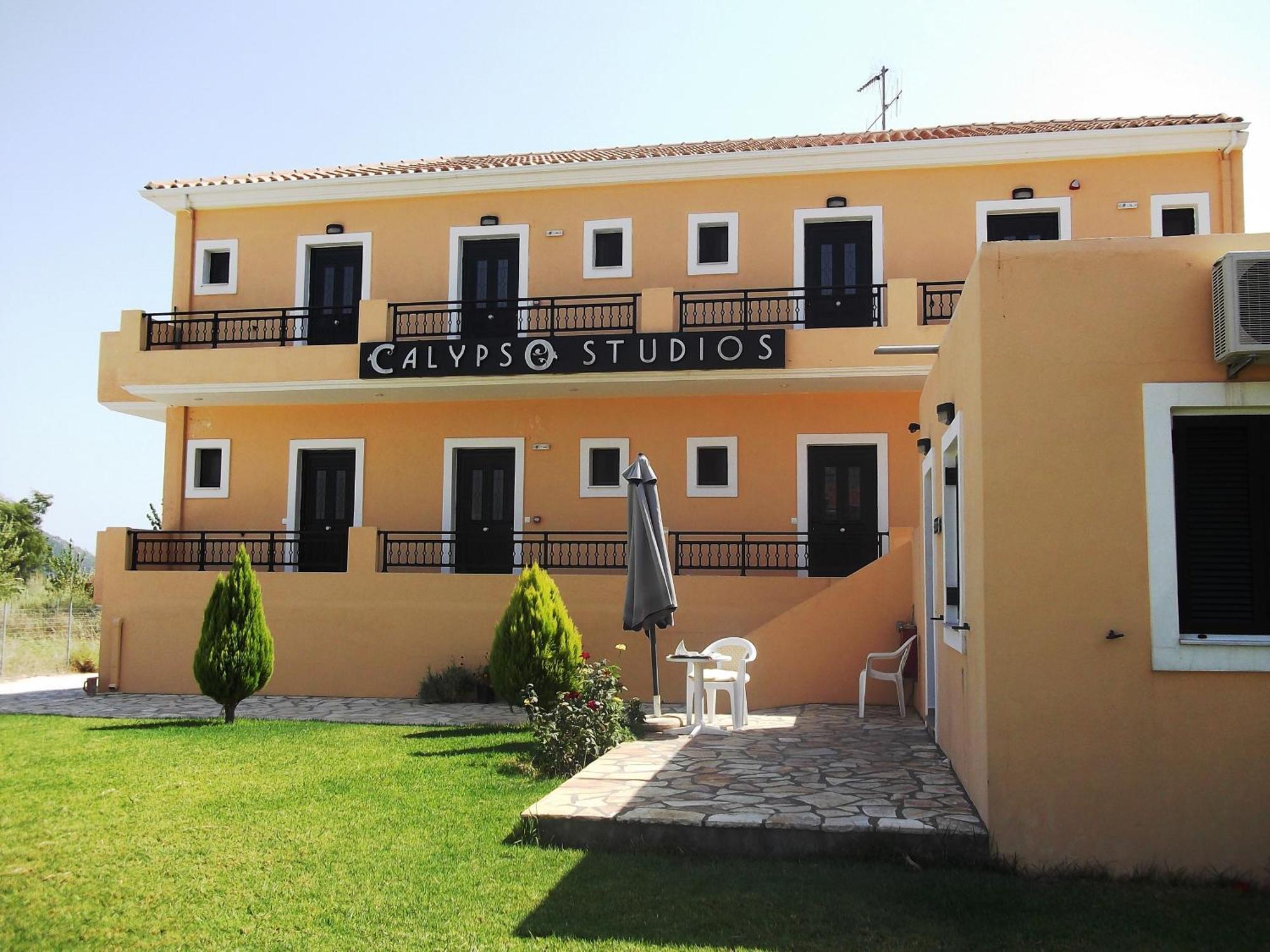 Calypso Luxury Studios Vasilikí Exterior foto